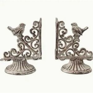 Set of 2 NEW Shabby Chic Bird Birdends